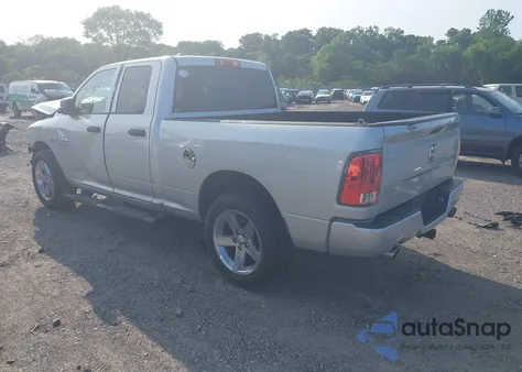 2017 Ram 1500 Express 4X4 6'4 Box z USA, uszkodzony, nr VIN 1C6RR7FT0HS853934